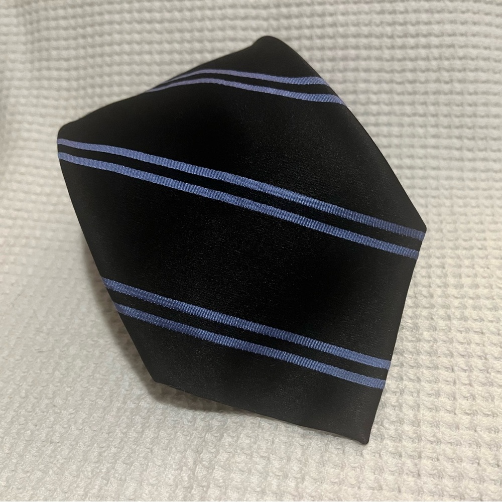 Croft & Barrow Tie - Black with Double Blue Stripes - Previously Worn